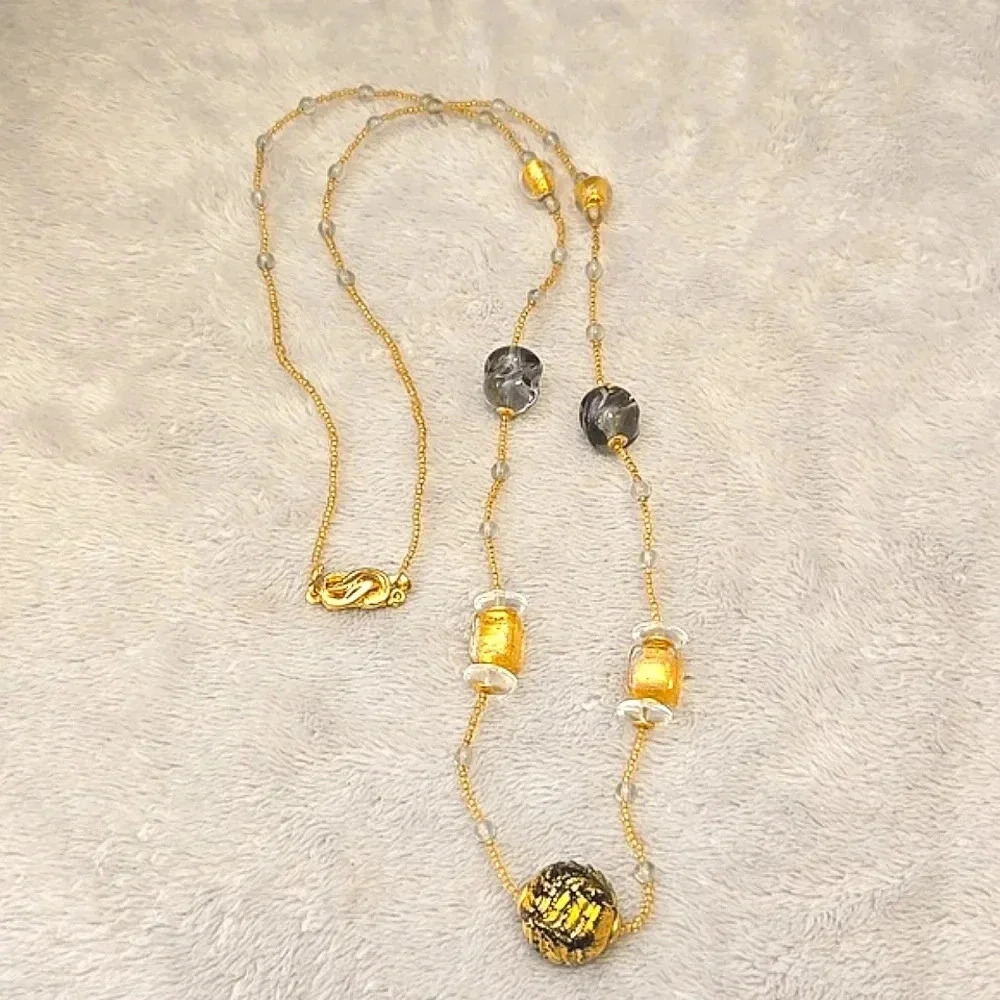 #380 Vintage bead necklace yellow and black
